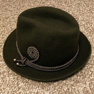 Vintage green fedora-style hat